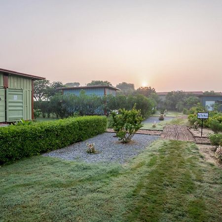 Tree Of Life Ecotainers Agra Hotel Agra  Bagian luar foto