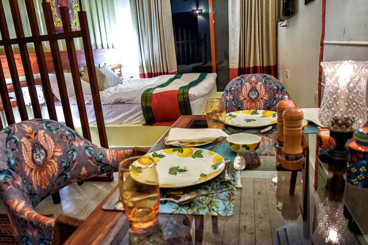 Tree Of Life Ecotainers Agra Hotel Agra  Bagian luar foto