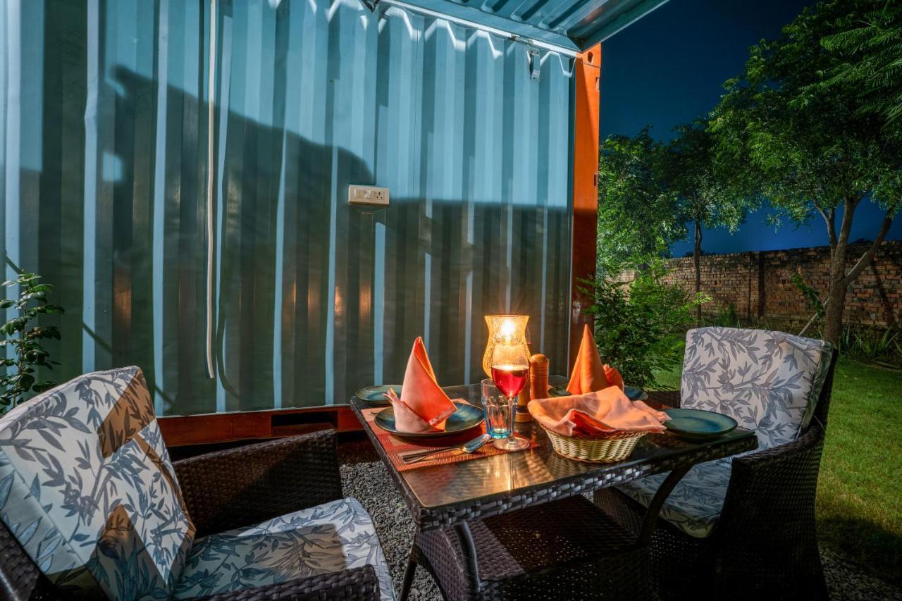Tree Of Life Ecotainers Agra Hotel Agra  Bagian luar foto