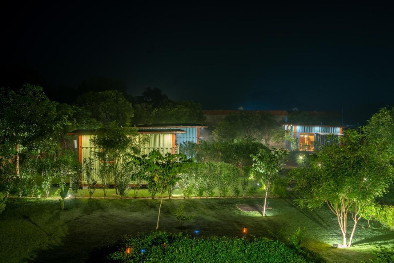 Tree Of Life Ecotainers Agra Hotel Agra  Bagian luar foto